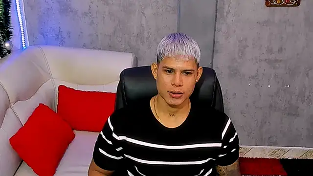 oruz stud online show from December 19, 1:07 pm