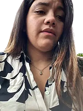 Ivy enjoy online show from January 15, 8:45 pm