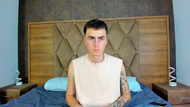 SpaceBoy1 online show from March 6, 4:53 am