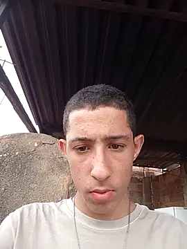 Snapshot of Caiogostosinho007 chatting on December 19, 6:15 pm Caiogostosinho007 online show from December 19, 6:15 pm