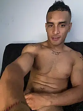 Maicol xxxx online show from February 13, 1:51 pm