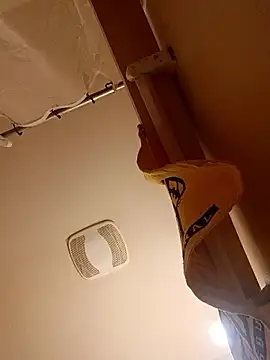 pinkcheetah12 online show from April 12, 6:35 pm