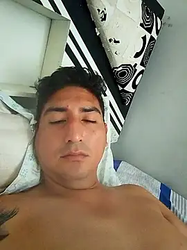 Yrresistible666 online show from January 15, 1:05 pm