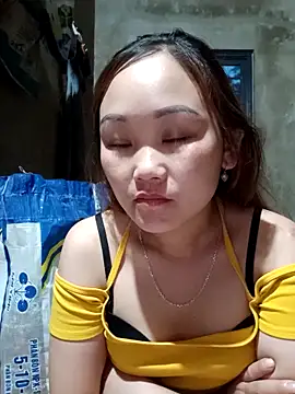 yula-bi online show from May 24, 10:04 pm