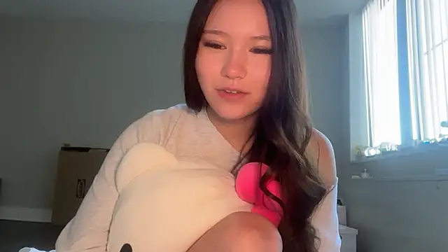 luvvivii online show from June 4, 12:44 pm