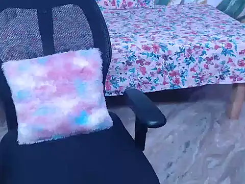 bold-smirthii online show from February 16, 4:19 am