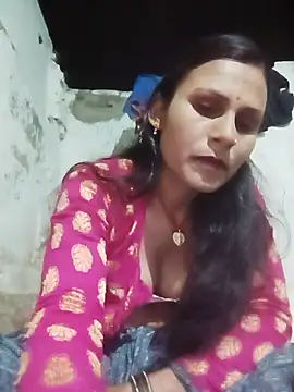 Snapshot of Cuty_priti chatting on June 27, 5:40 pm Cuty priti online show from June 27, 5:40 pm