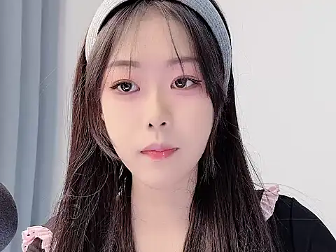 smalldaisy online show from January 12, 2:06 am