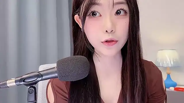 smalldaisy online show from March 31, 2:35 am