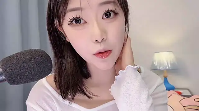 smalldaisy online show from April 22, 3:42 am