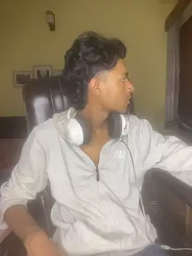 Snapshot of tooexpensive chatting on December 20, 7:21 pm tooexpensive online show from December 20, 7:21 pm