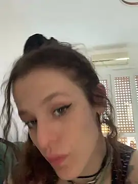 4lien online show from April 5, 4:48 pm