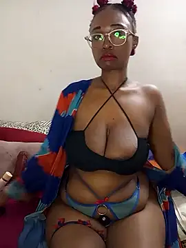 YammyChocTits online show from February 4, 9:20 pm