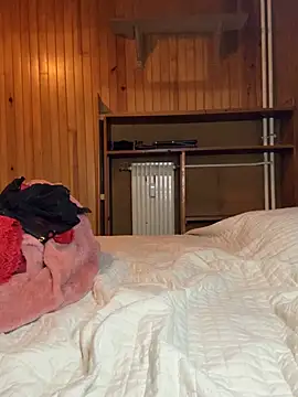 cassie miller velvet online show from March 5, 11:39 am