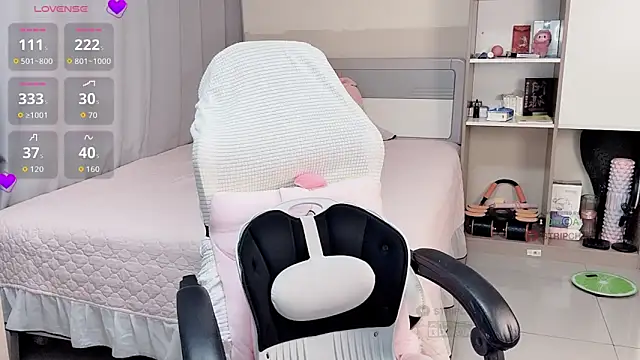 Ogravity  online show from April 22, 2:58 am