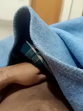 honorhorny online show from February 14, 6:04 pm