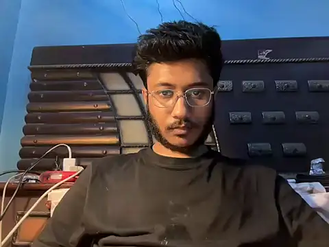 Sexy  Nerd online show from May 8, 3:50 pm