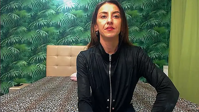 Stella John online show from December 2, 9:13 am