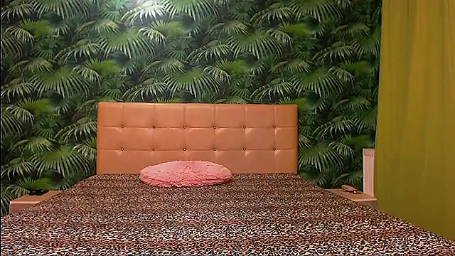 Stella John online show from January 20, 5:48 am