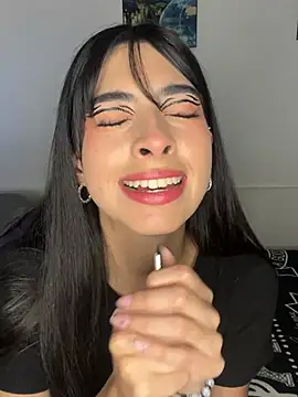 junorise23 online show from March 8, 4:38 am