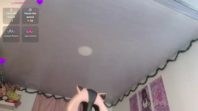 Snapshot of violett_brown9 chatting on July 1, 3:52 am violett brown9 online show from July 1, 3:52 am