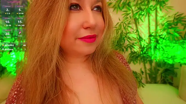 Snapshot of HappyLisa chatting on September 25, 5:11 am HappyLisa online show from September 25, 5:11 am