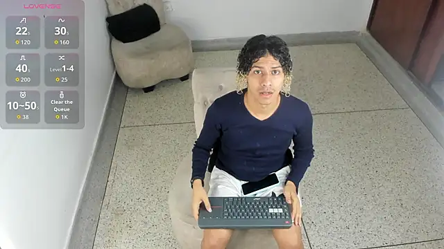 Victor LatinBoy online show from March 14, 3:01 am