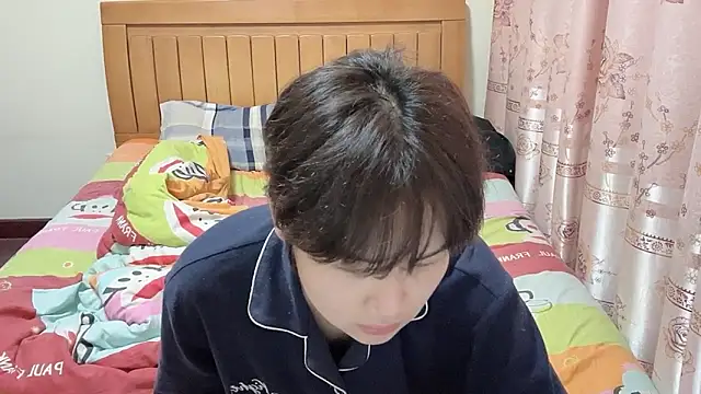 Snapshot of junnan001 chatting on January 18, 11:25 am junnan001 online show from January 18, 11:25 am
