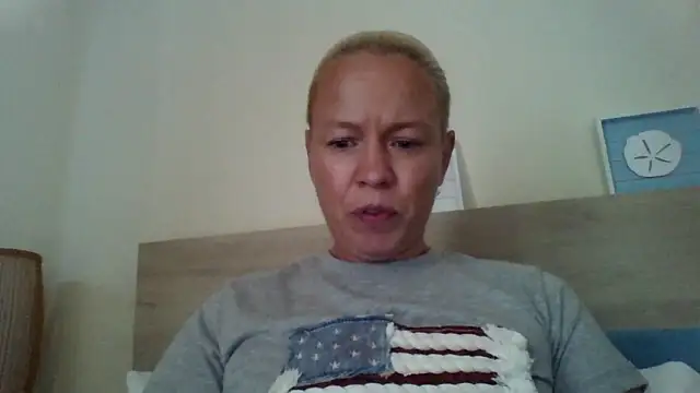 jennyblondeuk online show from April 20, 6:09 pm