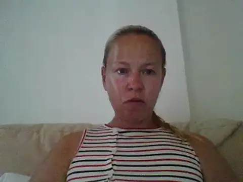 jennyblondeuk online show from May 30, 2:25 pm