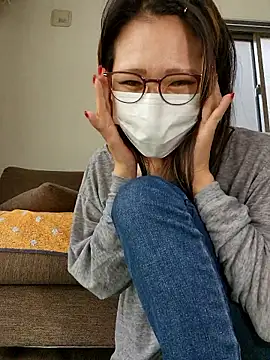 tomatocjin124 online show from April 22, 2:36 am