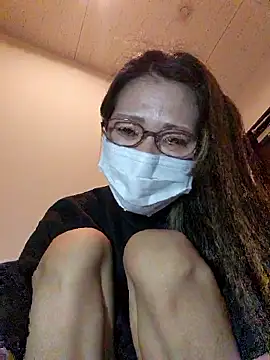 tomatocjin124 online show from April 27, 1:36 am