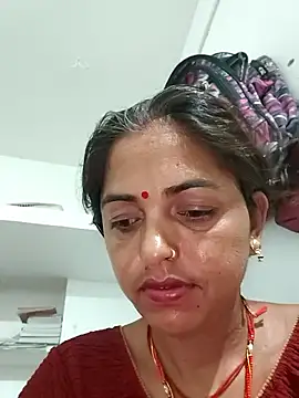Snapshot of Mahima_rani34 chatting on June 17, 9:49 pm Mahima rani34 online show from June 17, 9:49 pm
