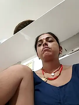Snapshot of Mahima_rani34 chatting on June 26, 10:03 pm Mahima rani34 online show from June 26, 10:03 pm