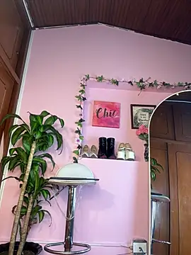  zoe bakerr online show from March 30, 5:14 pm