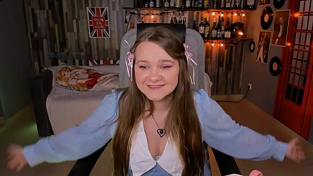 auroranelson online show from March 2, 5:09 pm