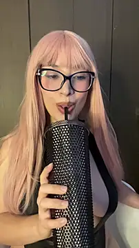 EmmaInPink online show from February 14, 3:09 pm