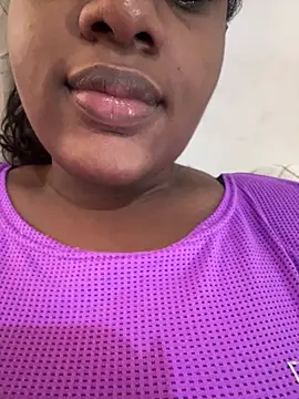 Snapshot of amorasecy chatting on April 4, 2:14 pm amorasecy online show from April 4, 2:14 pm