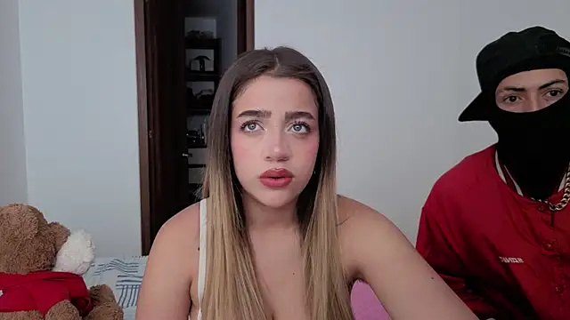 cute emmma online show from June 9, 1:01 pm