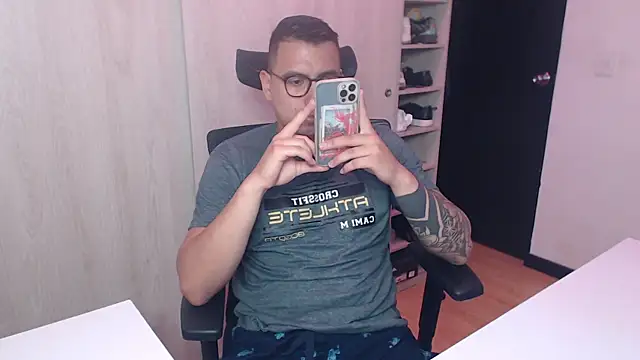 DanteVesper online show from April 15, 2:18 am