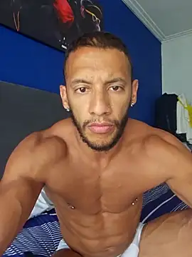 Snapshot of JUANyBelen chatting on December 20, 6:37 pm JUANyBelen online show from December 20, 6:37 pm