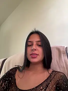 jujuarantes  2026 online show from April 30, 2:56 pm