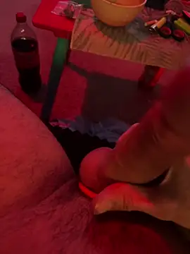 Snapshot of BoMale chatting on February 25, 4:44 am BoMale online show from February 25, 4:44 am