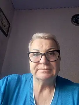 LanaLira435 online show from December 22, 8:33 am