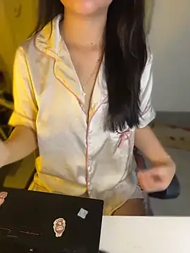 Sofiababy22 online show from June 6, 1:49 pm