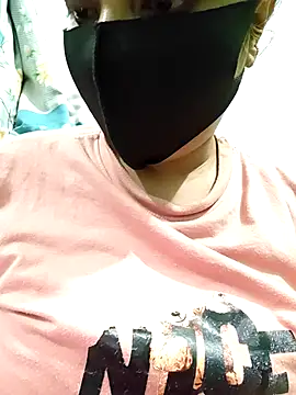Snapshot of suman_bhabhi001 chatting on March 29, 10:37 am suman bhabhi001 online show from March 29, 10:37 am