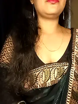 Deshi bhabhi143 online show from February 16, 7:15 am