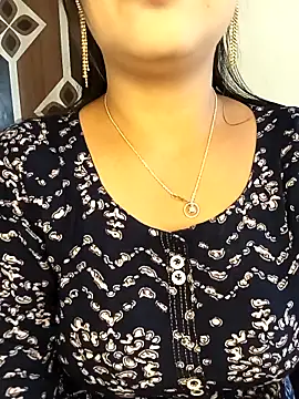 Deshi bhabhi143 online show from April 15, 5:58 am