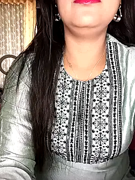 Deshi bhabhi143 online show from May 20, 6:08 am
