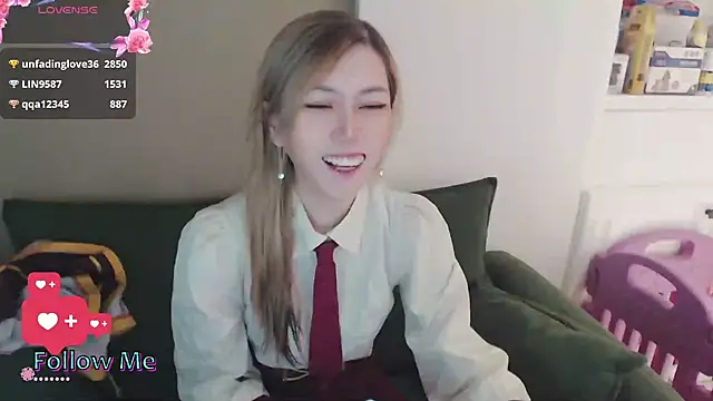 whitecat13 online show from April 22, 11:12 am